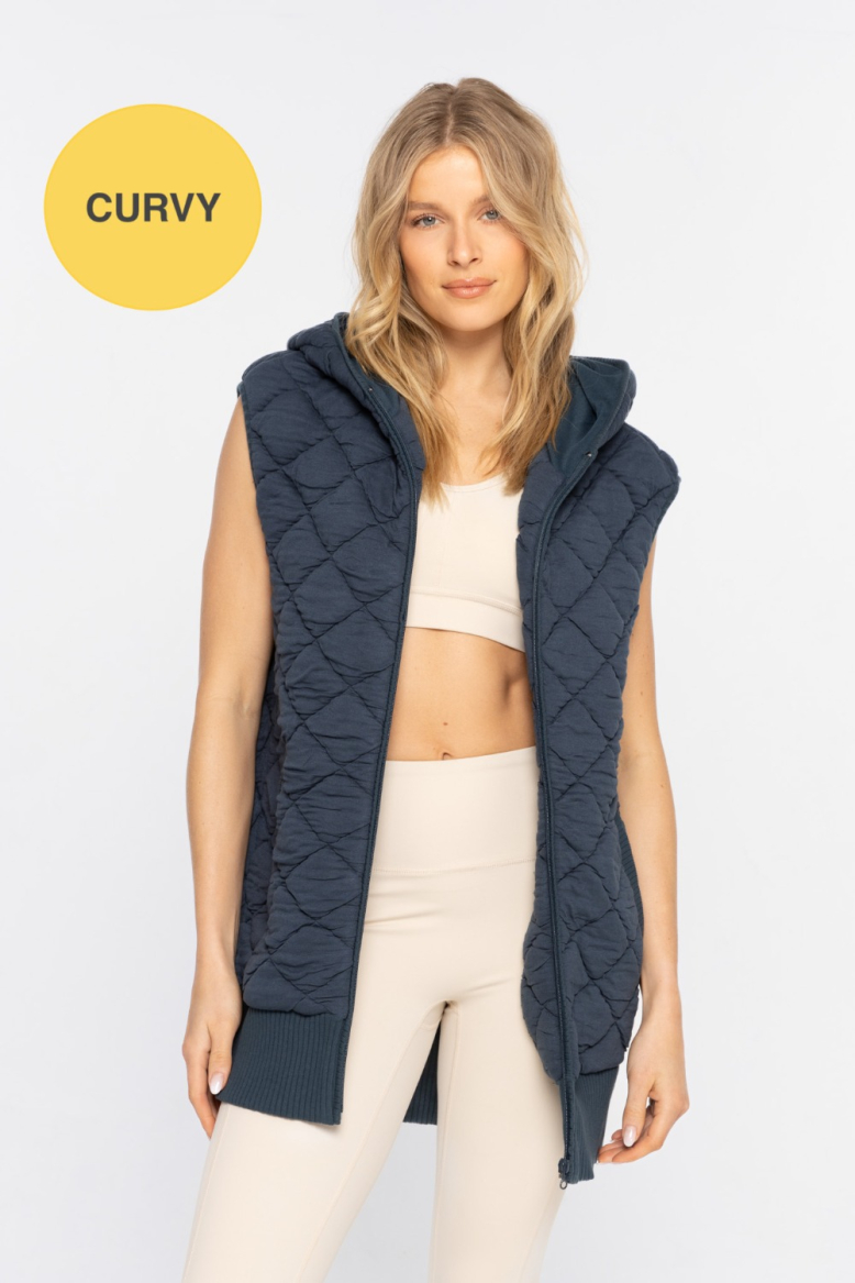 CURVY Oversized Quilted Fleece Vest with Hood (KJ-BS0851P)