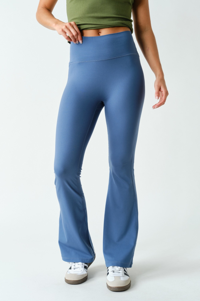 Venice Seamless-Front Flare Pants(APH3310)