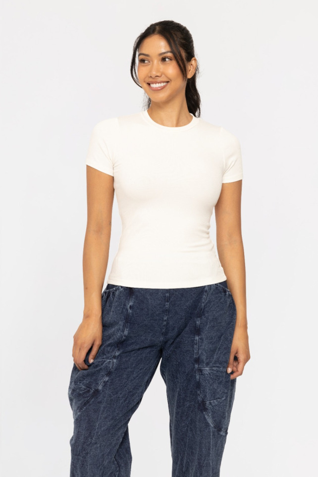 Essential Short-Sleeved Micro-Ribbed Athleisure Top (KT5197)