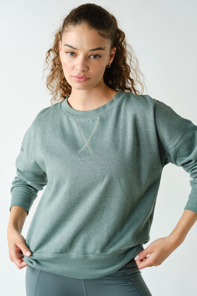Burned Out Crewneck Sweater(KTZ12390)