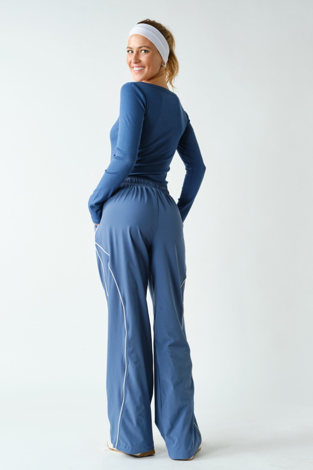 Slim Fit Scoop Neck Micro-Ribbed Long Sleeve Top(KT12177)