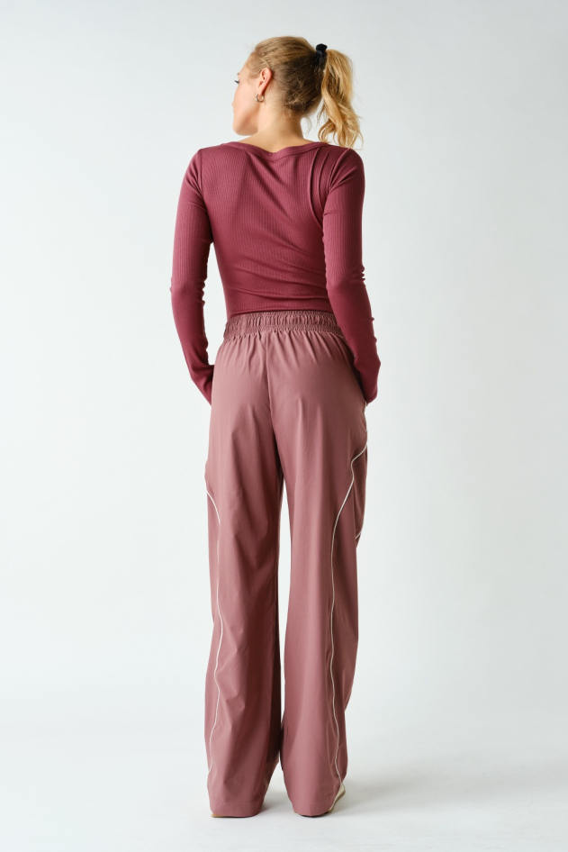 Slim Fit Scoop Neck Micro-Ribbed Long Sleeve Top(KT12177)