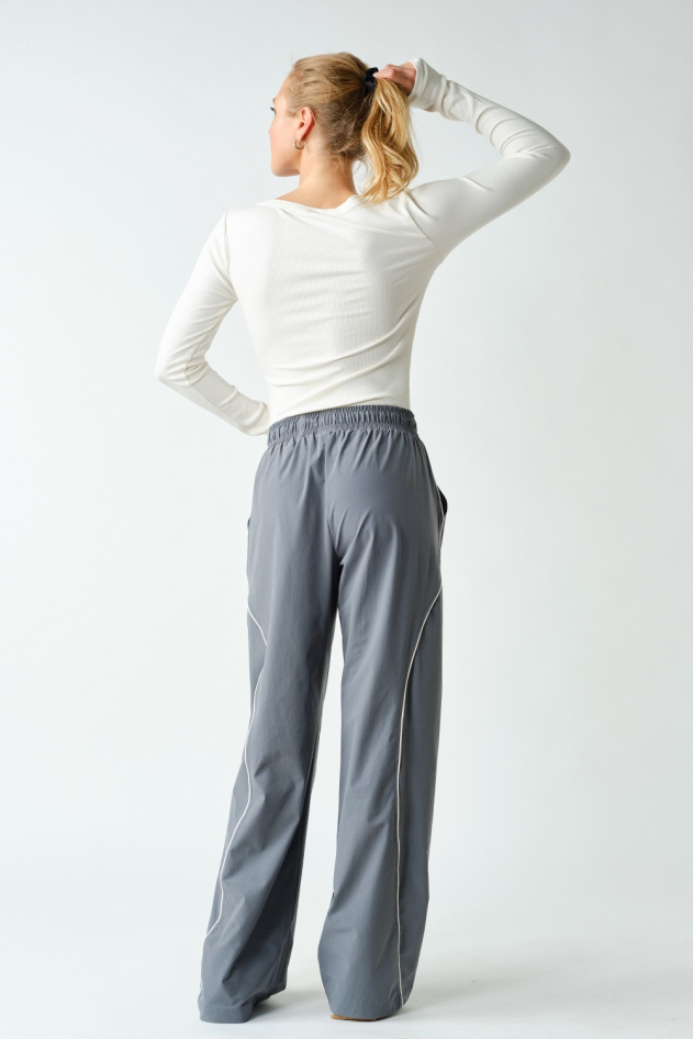 Slim Fit Scoop Neck Micro-Ribbed Long Sleeve Top(KT12177)