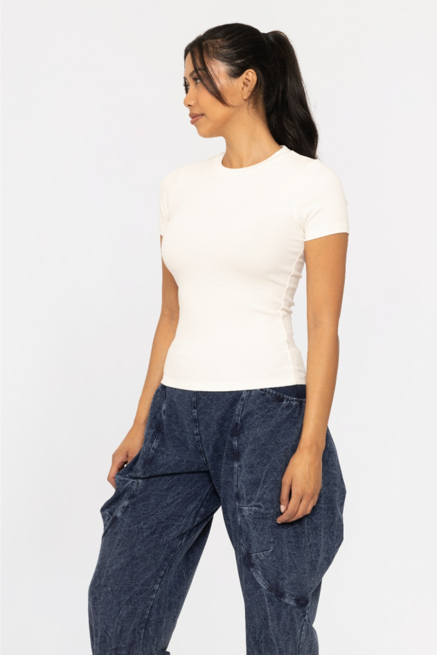 Essential Short-Sleeved Micro-Ribbed Athleisure Top (KT5197)